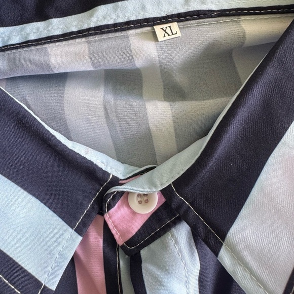 Shein Men’s Striped Button-Up Shirt Short Sleeve Size XL - Picture 2 of 7